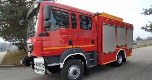 Racjonalizatorów: pali się kontener z papierem