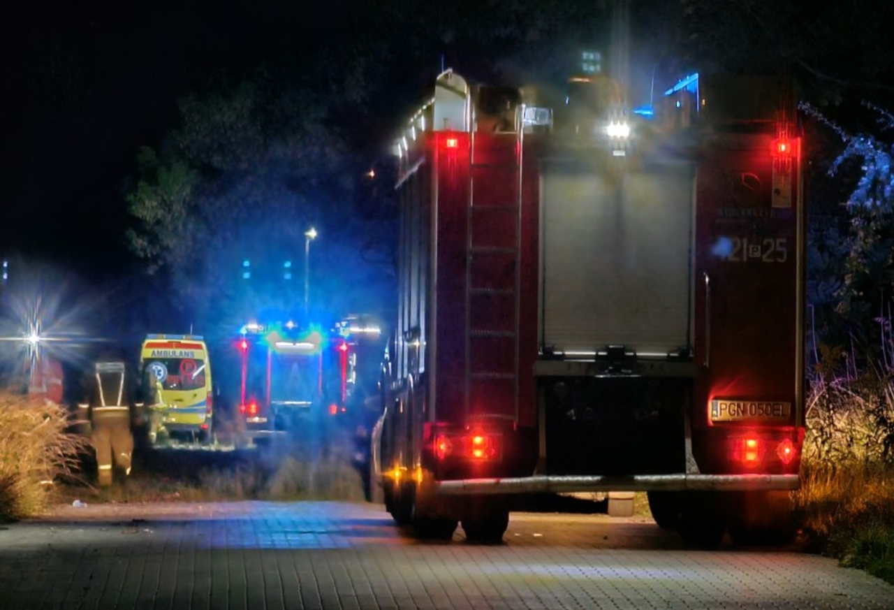 Wieczorne potrącenie przez pociąg w Gnieźnie. Mężczyzna przeżył
