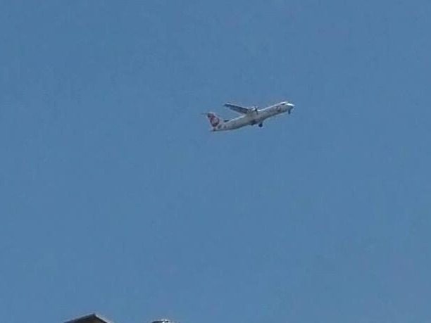 Samolot krążył nisko kilka razy nad Poznaniem, ale nie wylądował. Został przekierowany na wrocławskie lotnisko