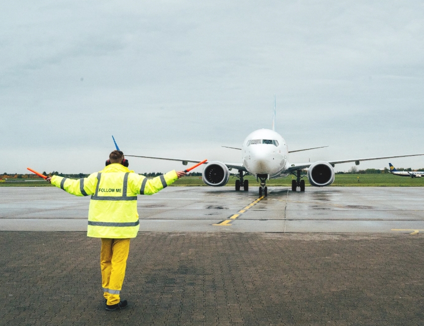 Rekordowo duża ilość pasażerów na poznańskim lotnisku. "Jest szansa na złamanie bariery 4 milionów pasażerów w 2025 roku". Mają w tym pomóc dwa egzotyczne kierunki