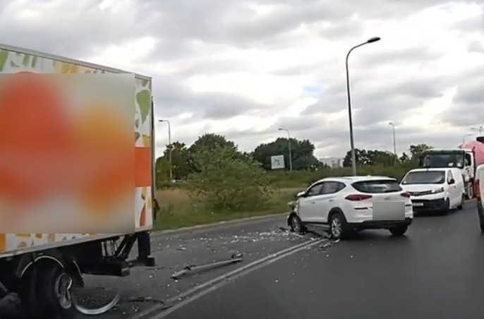 Duże korki na dojeździe do Szczepankowa, przez kolizję!