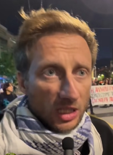 Franek Sterczewski o izraelskim areszcie: "Budzili nas w nocy głośną muzyką, głodzili nas i szczuli psami"