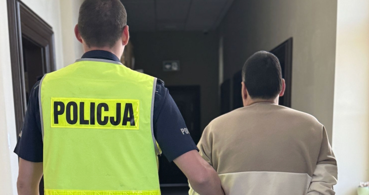 Region. Pijany Kolumbijczyk uszkodził drzwi cudzego mieszkania i domagał się wpuszczenia do środka. Bo się pomylił