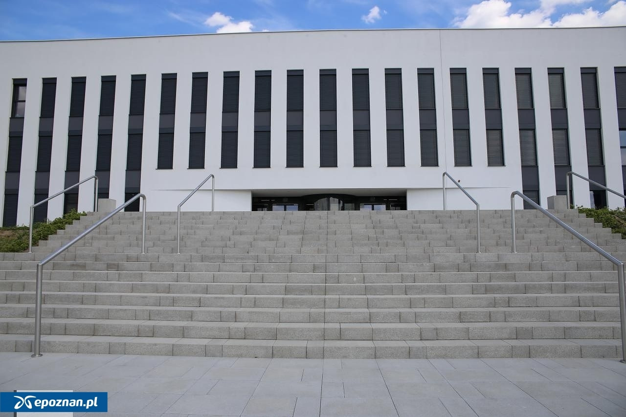 Poznańska uczelnia kupi komputer kwantowy