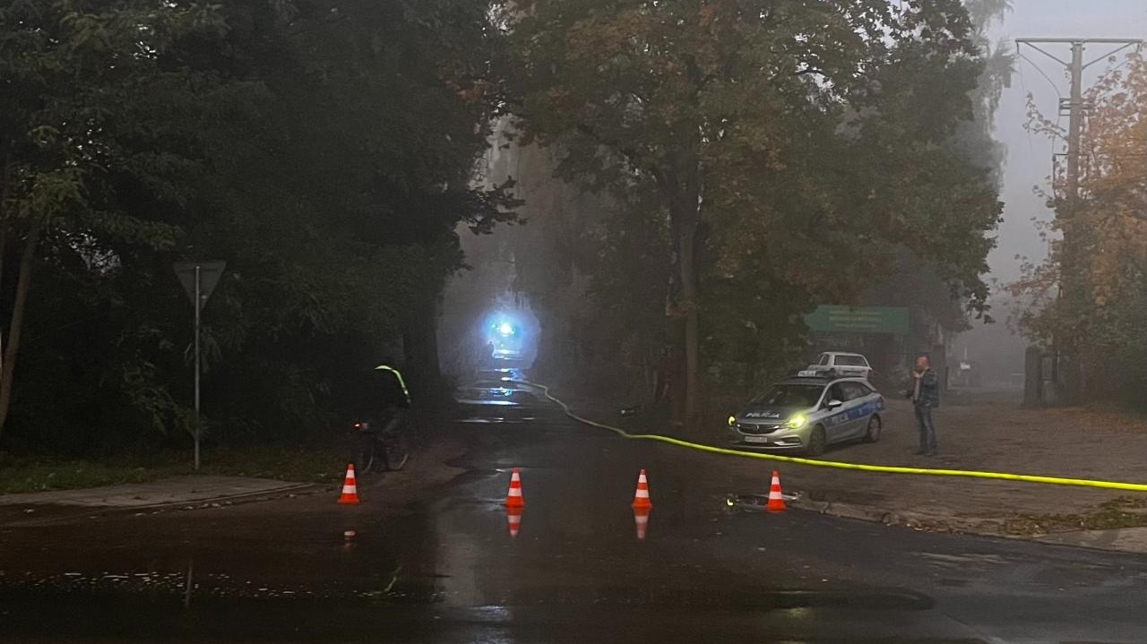 Kolejny pożar w Poznaniu. "Odór spalonego plastiku i widoczność na 3 metry"