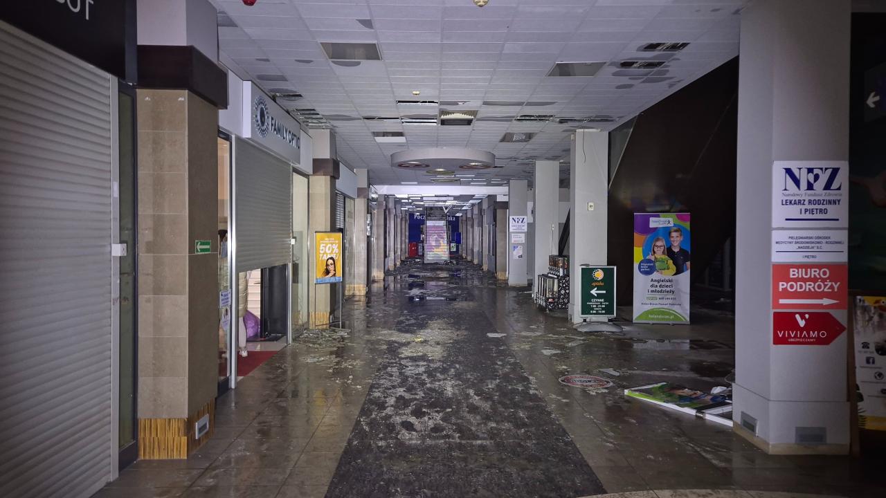 Tak wyglądają wnętrza Galerii Podolany po pożarze