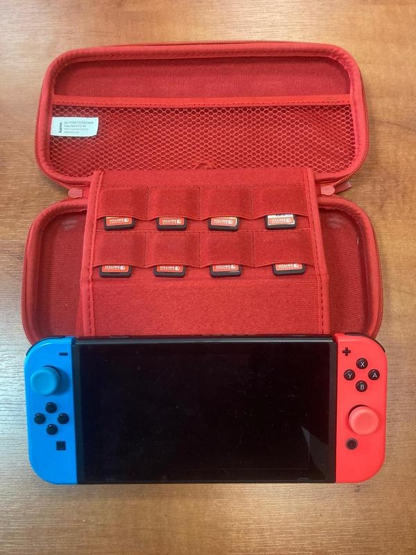 Region. Znalazł konsolę na ulicy, zastawił ją w lokalnym lombardzie. Był zdziwiony, iż to przęstepstwo