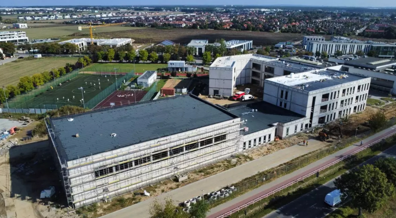 Są dodatkowe pieniądze na rozbudowę szkoły pod Poznaniem