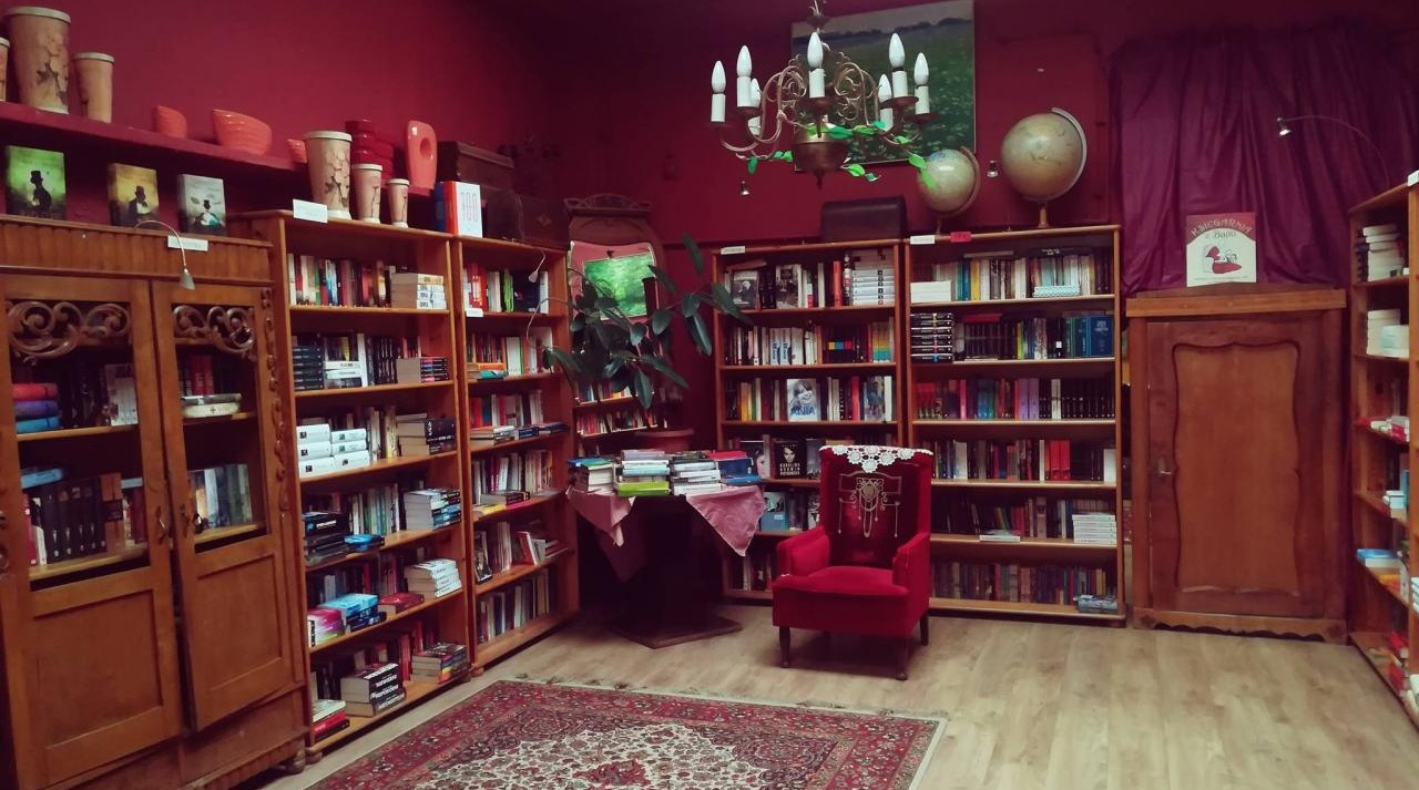 Smutna informacja z Poznania. Po 34 latach zamyka się znana księgarnia. "Piękny czas był moim udziałem"