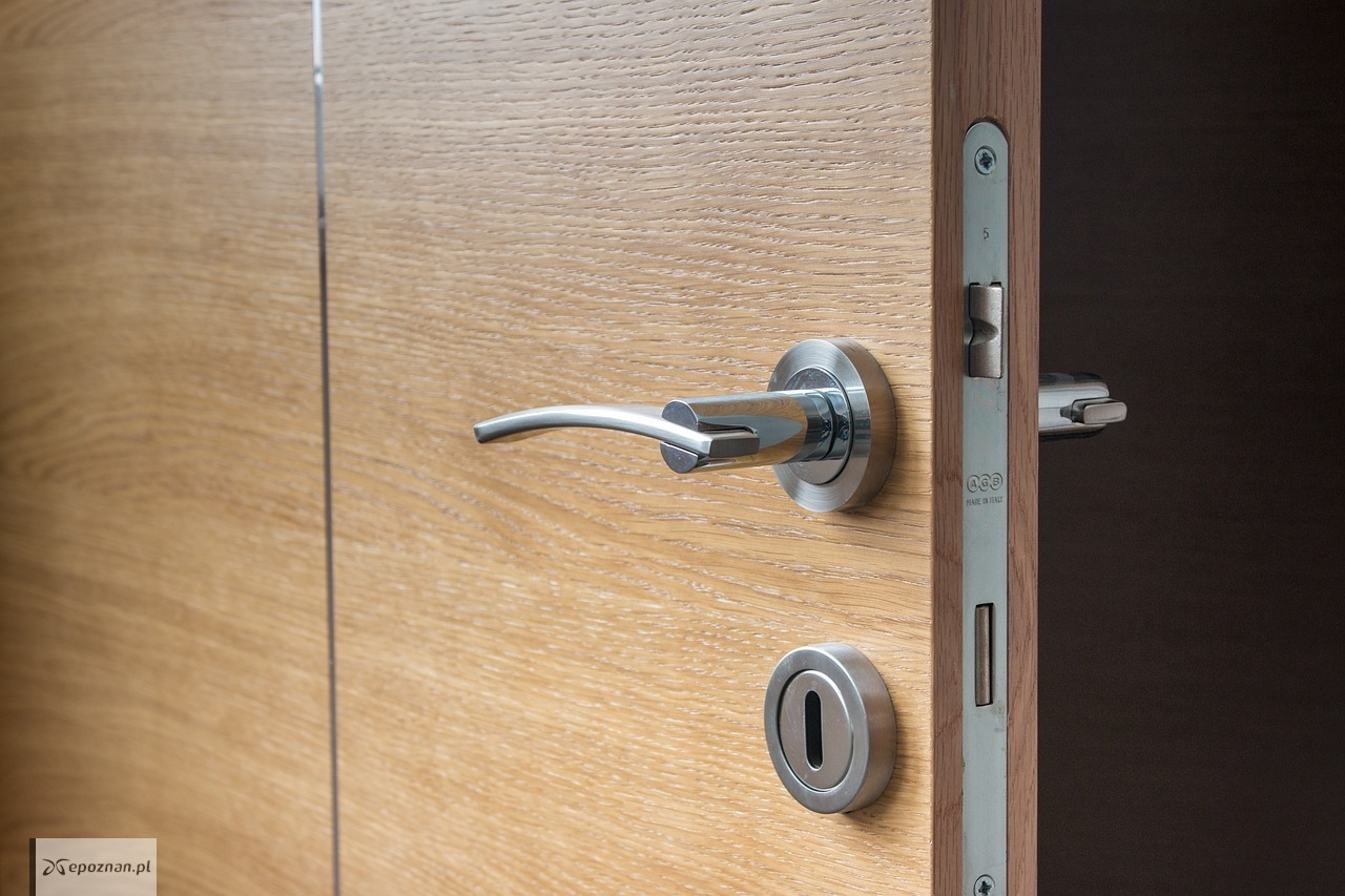 W hotelowym pokoju w regionie znaleziono zwłoki mężczyzny