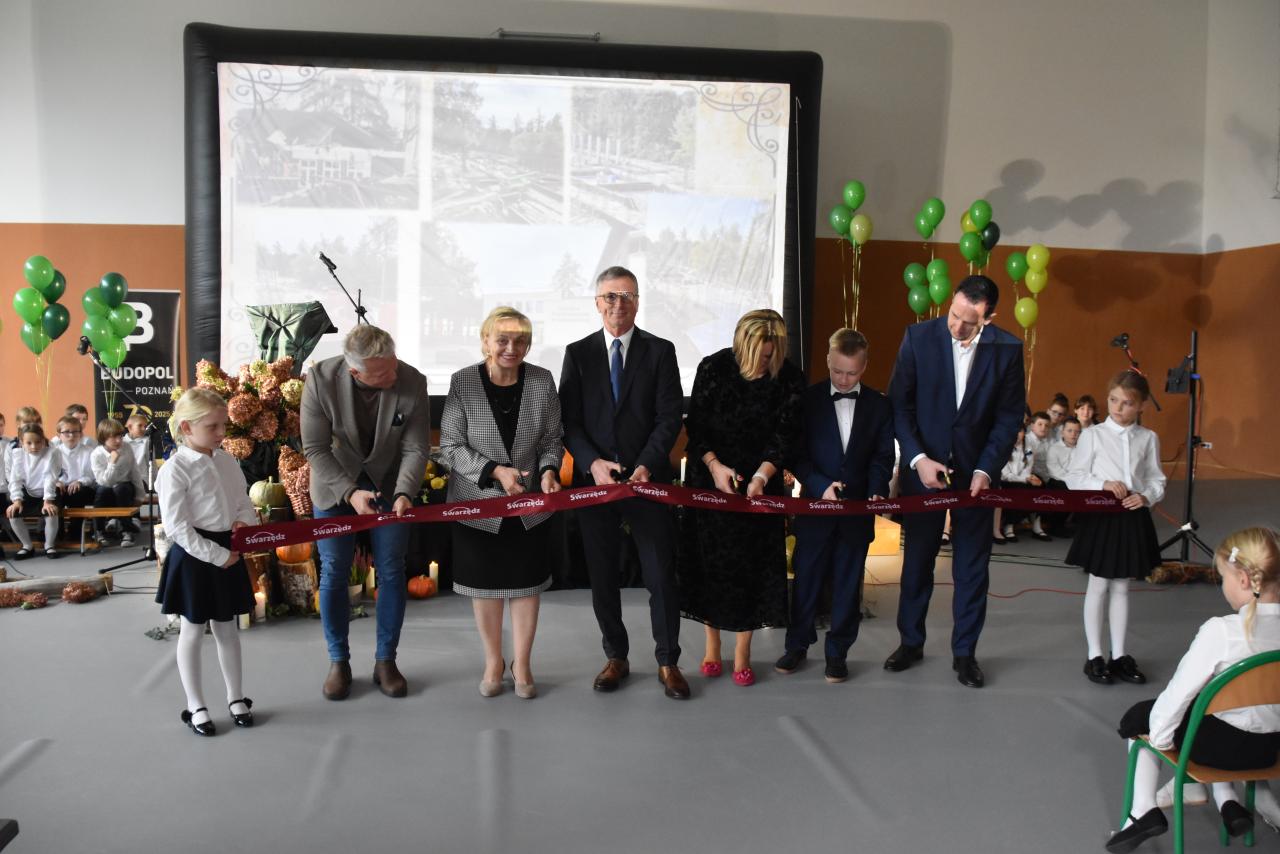 Jedna z największych inwestycji oświatowych podpoznańskiej gminy zakończona. "To odpowiedź na rosnące potrzeby"