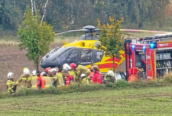 Poważny wypadek pod Poznaniem. Lądował LPR