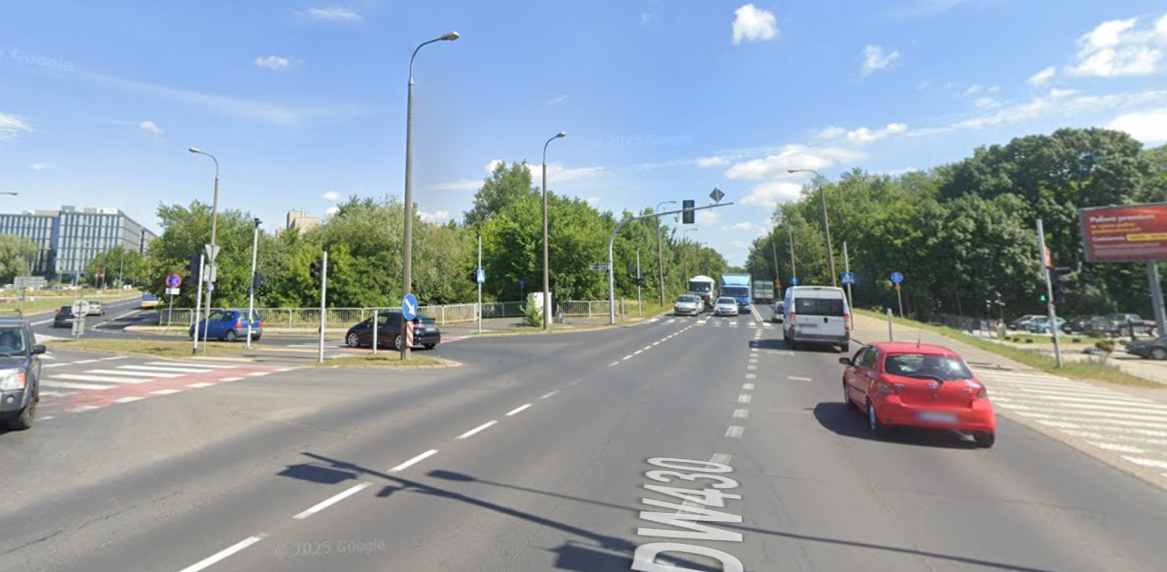 Dębiec: zdarzenie z udziałem autobusu MPK i pieszego. Utrudnienia