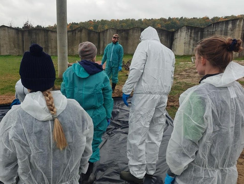 W poznańskim ZOO odbyła się sekcja słonicy Kingi. Były osoby, które próbowały zakłócić jej przebieg