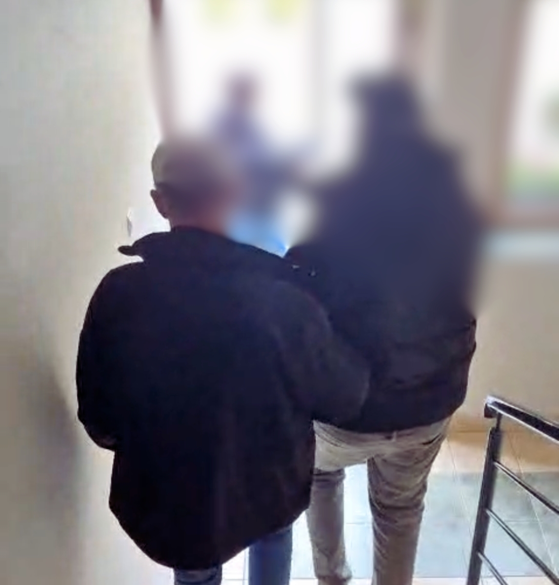 Wielkopolska policja zatrzymała mieszkańca woj. mazowieckiego. Mężczyzna wyłudził przez Internet markową torebkę, za którą nie zapłacił