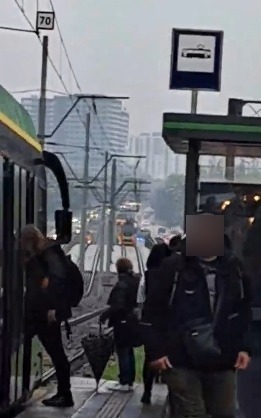 Hetmańska znowu stoi. "Zdarzyło się to samo, co rano"