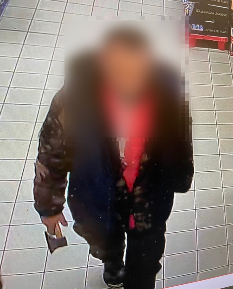 Region. Zabrał alkohol i siekierę ze sklepowej półki, nie chciał zapłacić