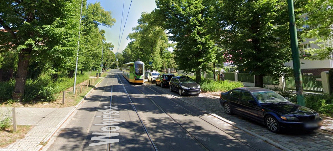 Pasażerka przewróciła się w tramwaju po gwałtownym hamowaniu, wstrzymano ruch!