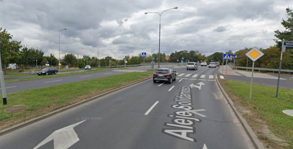 Wypadek z udziałem dwóch samochodów w Poznaniu. "To już chyba jakieś fatum"