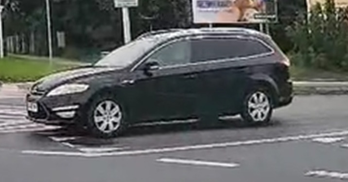 Region. Szukają kierowcy tego Forda. Uciekł z miejsca zdarzenia