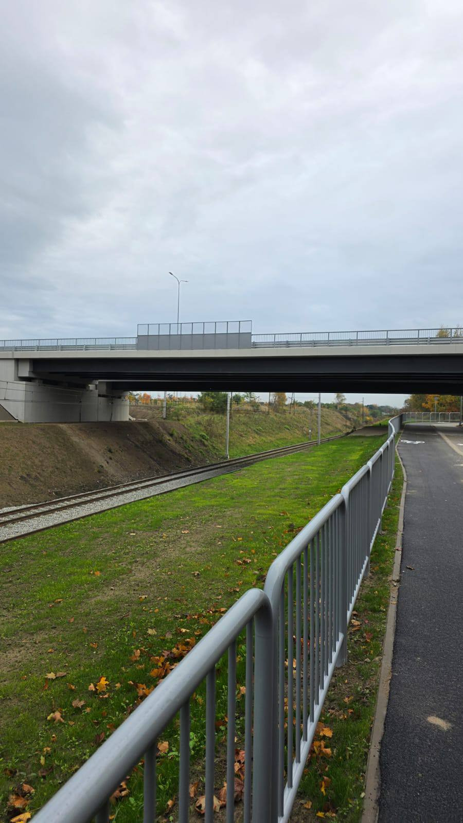 Kierowcy korzystają z nowego poznańskiego wiaduktu od niemal 2 miesięcy. "Byliśmy sprawdzić, jak działa."
