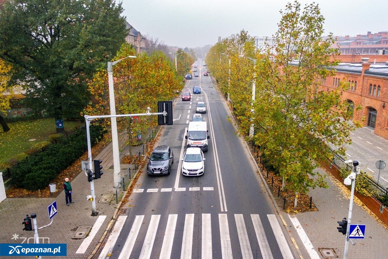 Poznańska ulica w remoncie. "W dalszym ciągu ruch odbywać będzie się jednokierunkowo"