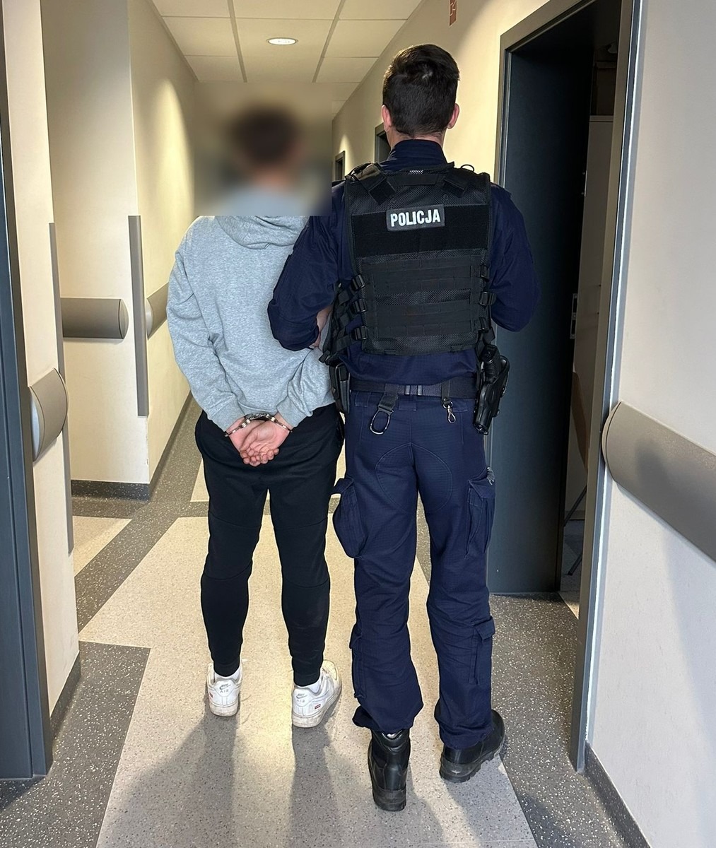 17-latek zatrzymany w podpoznańskiej miejscowości. Zdradziły go nerwowe zachowanie i charakterystyczny zapach