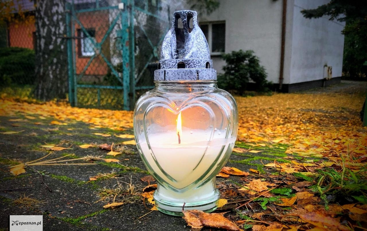 Będzie ponowny proces w sprawie potrójnego zabójstwa pod Poznaniem. Z powodu "neosędziego"