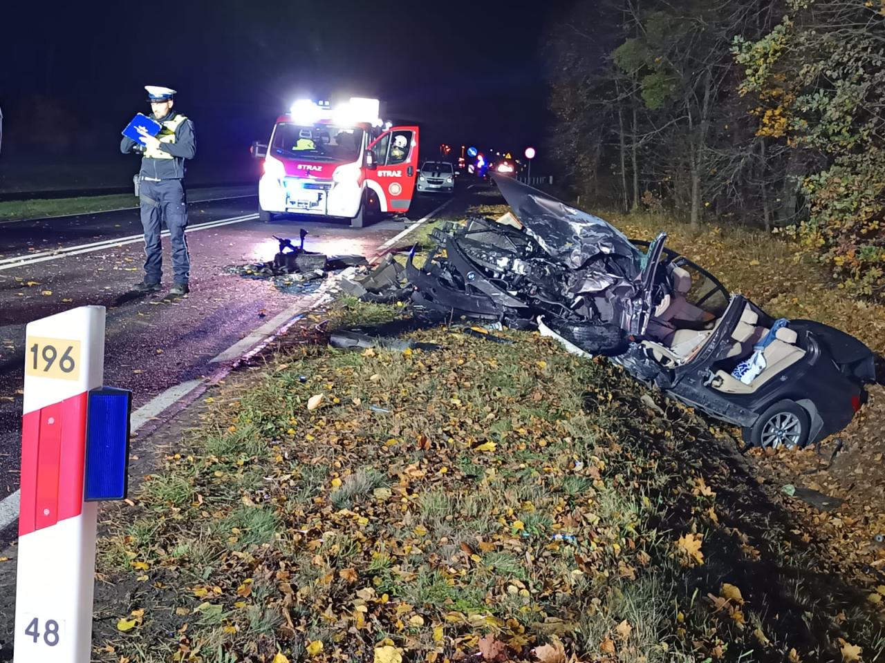 Poważny wypadek na drodze wojewódzkiej w naszym regionie. Fiat czołowo zderzył się z BMW