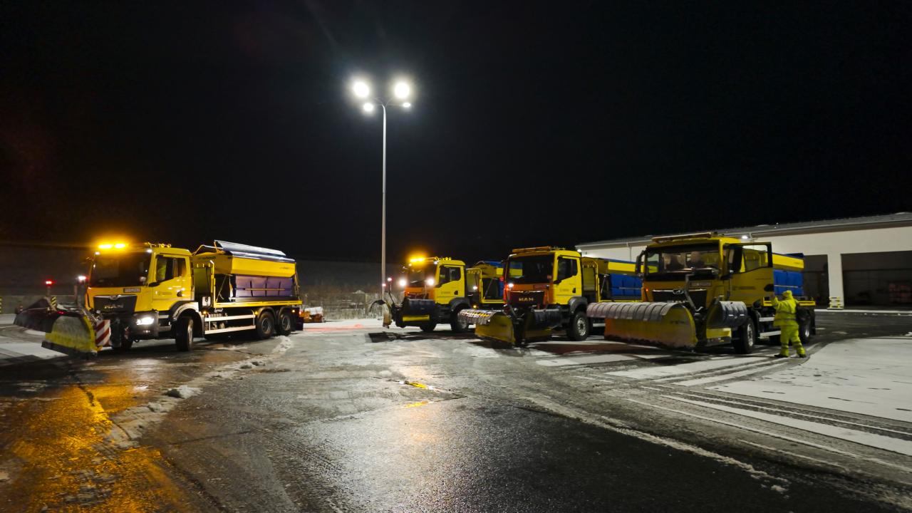 Autostrada przygotowana do ataku zimy. Kierowców już poproszono, by nie podejmowali takiego ryzyka!