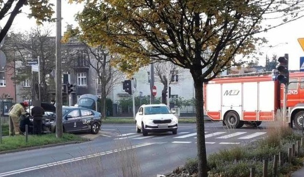 Kolizja w mieście z udziałem Ubera