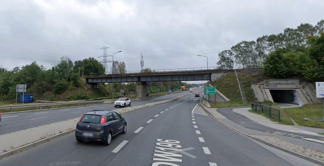 Kilka miesięcy utrudnień na ważnej trasie wjazdowej do Poznania. Kolejarze zaczynają remont wiaduktu