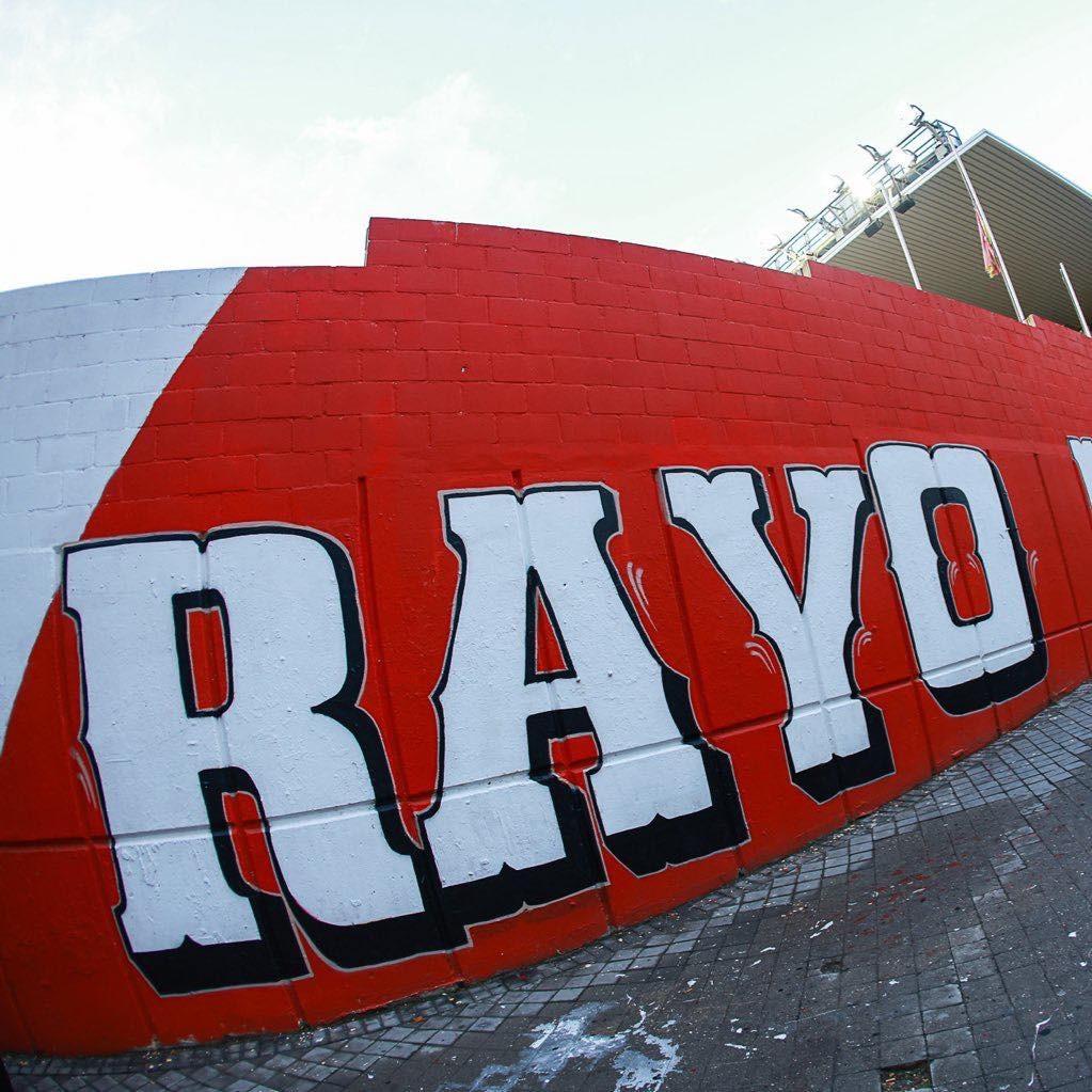 Starcia kibiców w Madrycie przed meczem Lecha Poznań. Jedna osoba ranna