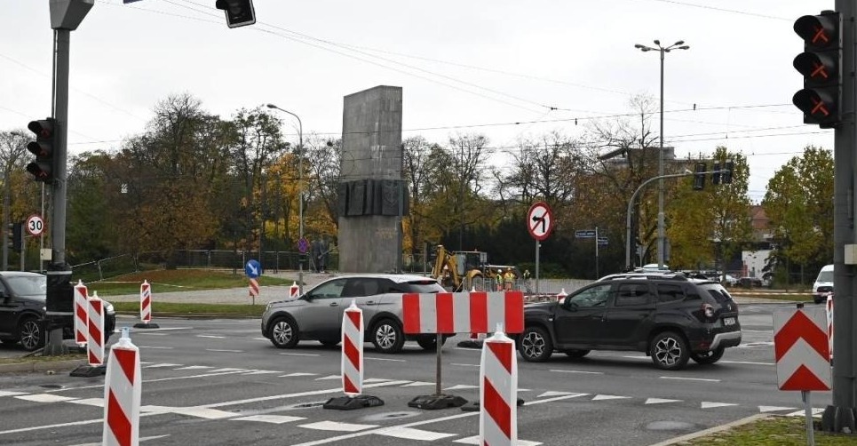 W tym roku rocznica wybuchu Powstania Wielkopolskiego bez uroczystości przy pomniku Powstańców. "I ta długoletnia tradycja zostanie zlikwidowana?"