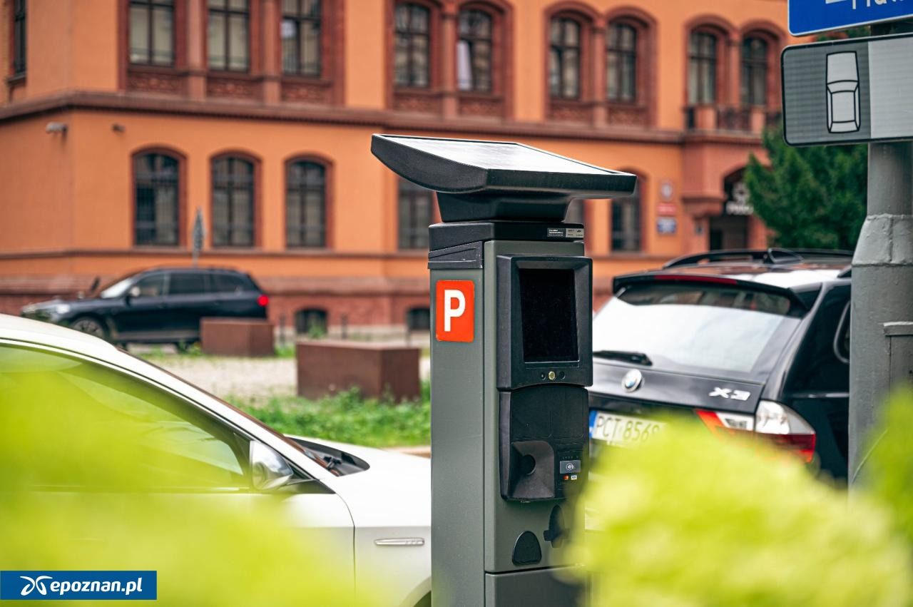Czy w poniedziałek w Poznaniu płacimy za parkowanie?
