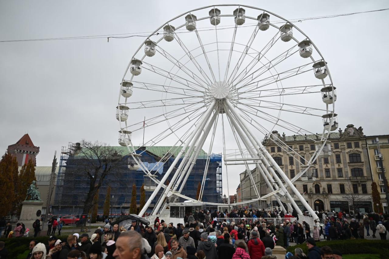 Młyńskie koło na placu Wolności ruszyło. Tylko na jeden dzień!