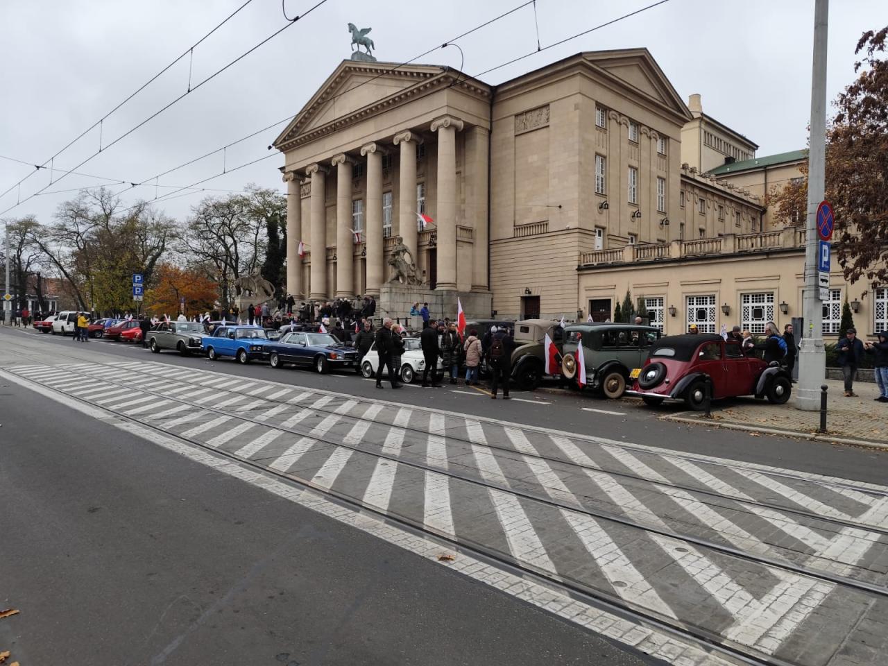 Takie wyjątkowe auta można było dziś spotkać na poznańskich ulicach