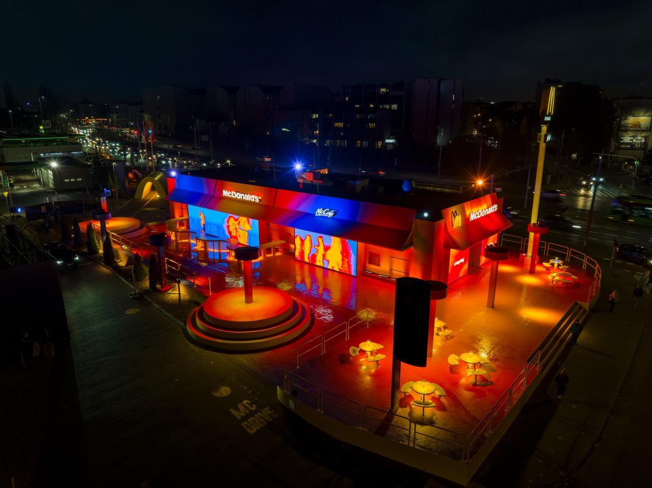 Burger Drwala powrócił! Przez tydzień można go kupić tylko w Poznaniu, wyłącznie w tej restauracji