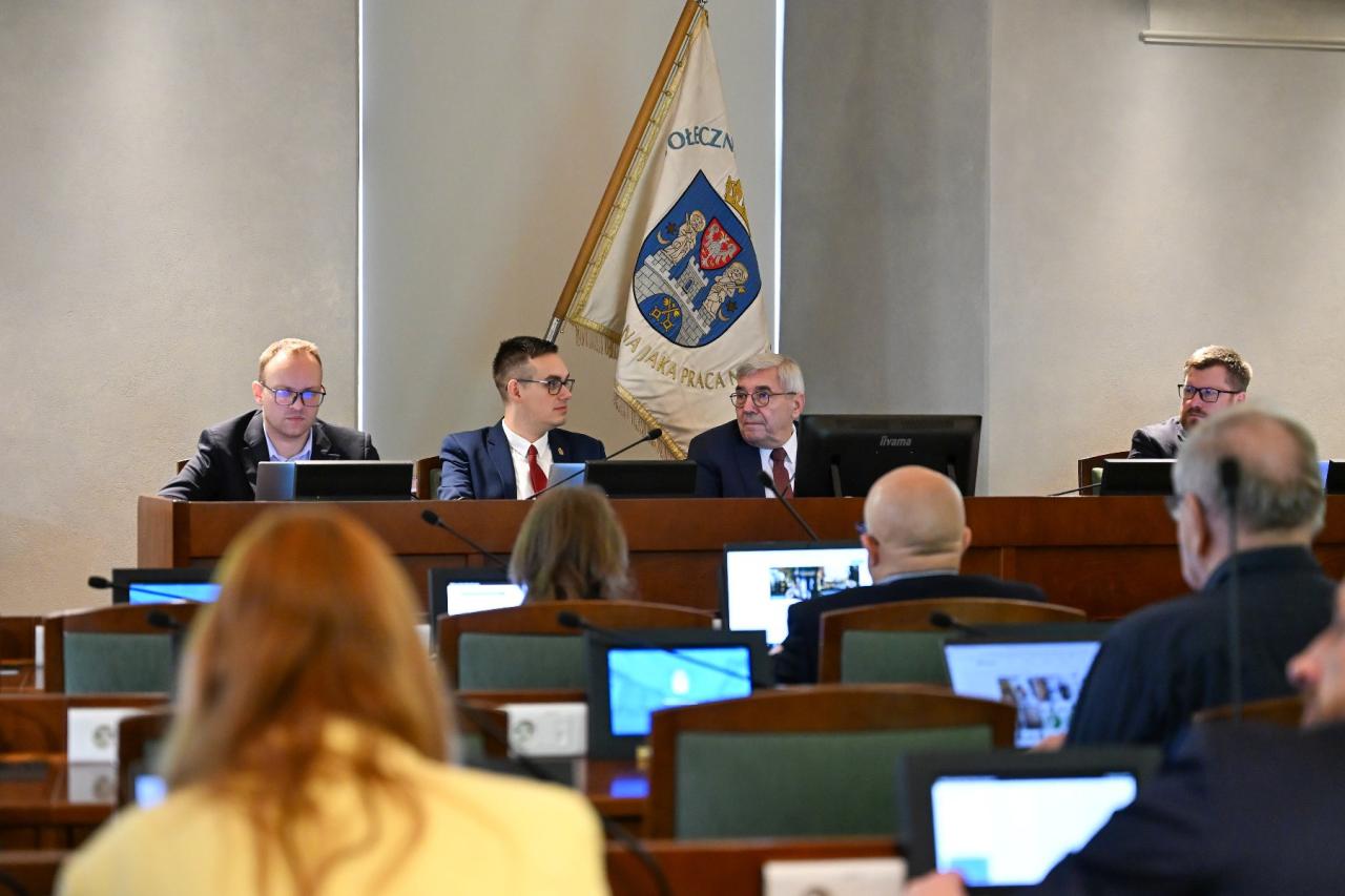 Radni zapowiedzieli spotkanie z mieszkańcami Starołęki, Głuszyny i Krzesin. "Chcemy być bliżej"