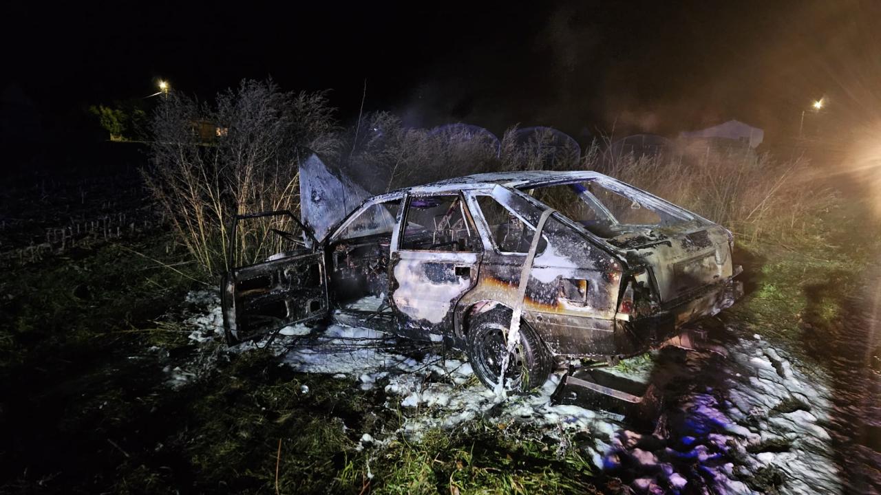 Region. Auto wypadło z drogi i stanęło w płomieniach