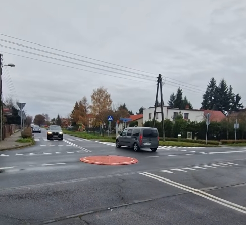 Minirondo w jednym z miast naszego regionu budzi dyskusję, ale zdaniem urzędników już spełnia swoją rolę