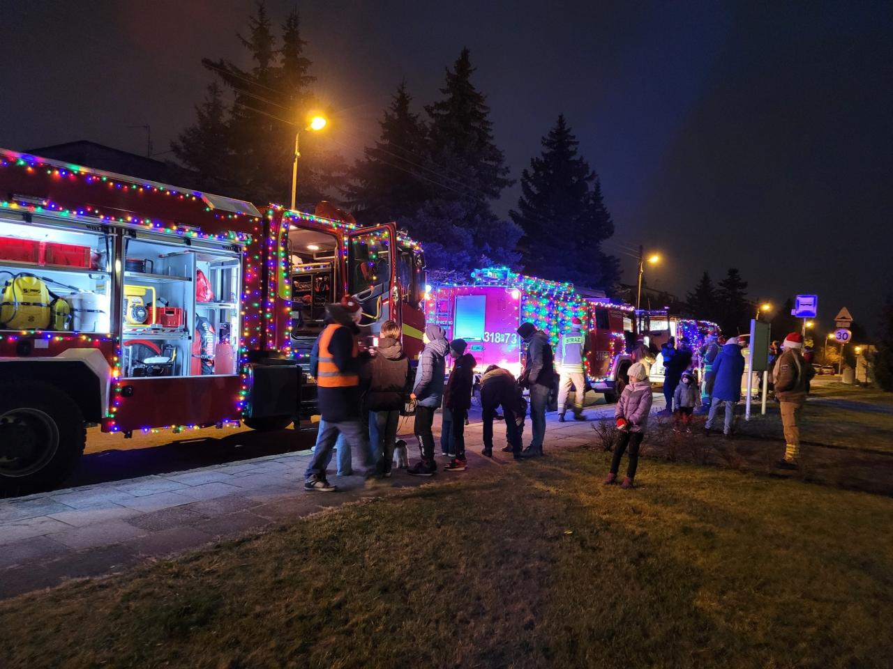 Będzie świąteczny przejazd udekorowanych wozów strażackich. Są szczegóły!