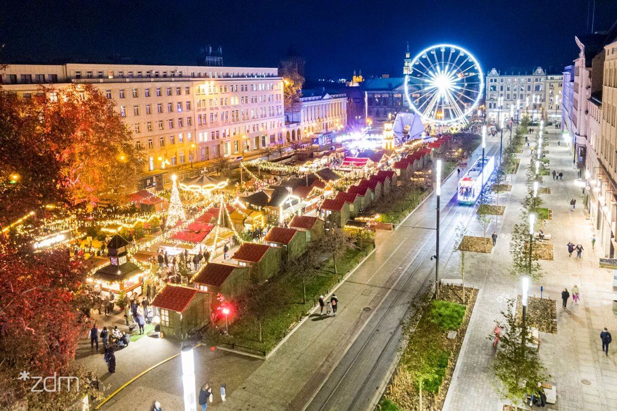 W weekend ruszają kolejne jarmarki świąteczne w centrum. Miasto poleca dojazd tramwajem, będą zakazy ruchu pojazdów na ulicach