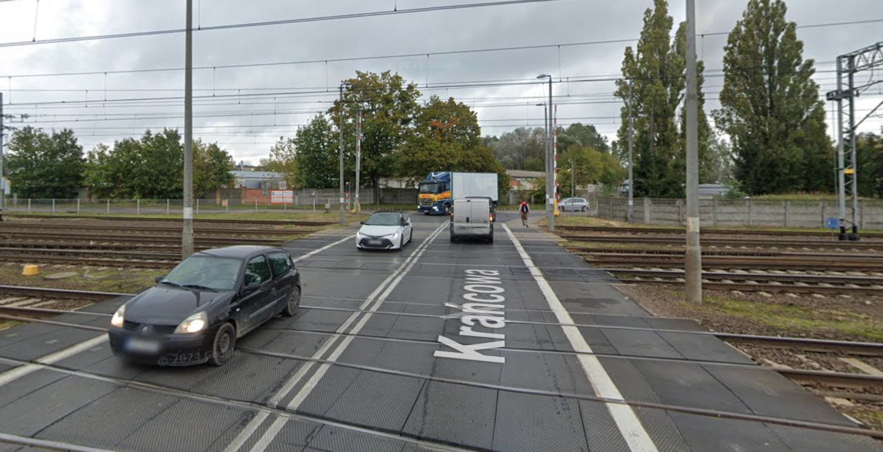 Dwa tygodnie z zamkniętym przejazdem kolejowym w Poznaniu. Którędy wyznaczono objazd?