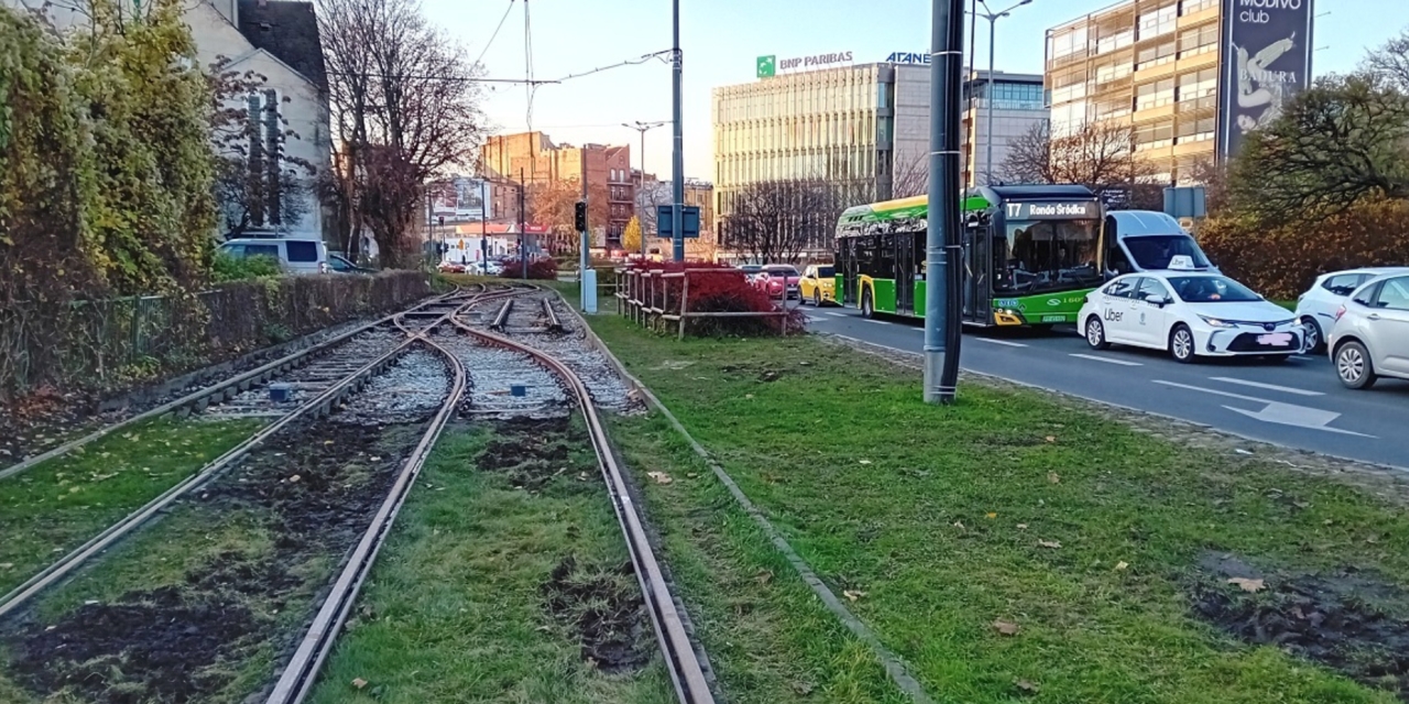 Rozjazd nakładkowy w centrum gotowy. Od soboty wracają tramwaje