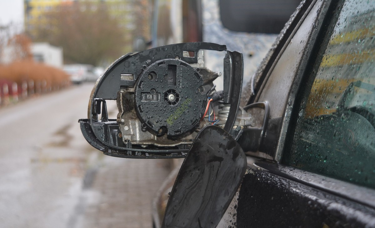 Region. Idąc ulicą, uszkodził kilka samochodów. Wszystko widział świadek