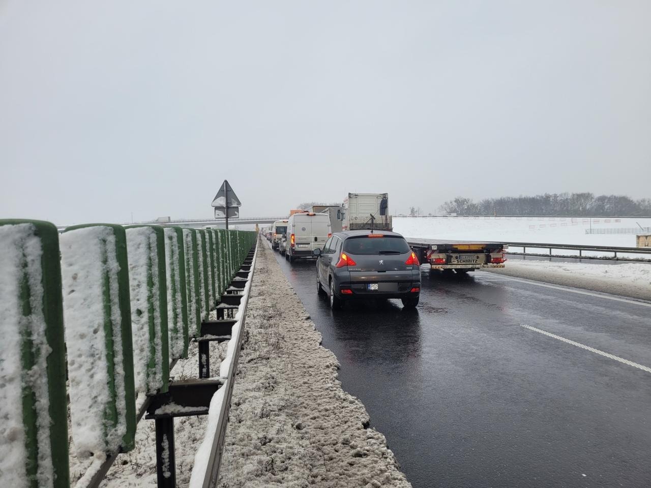 Zablokowana trasa S11 pod Poznaniem! Ogromny korek