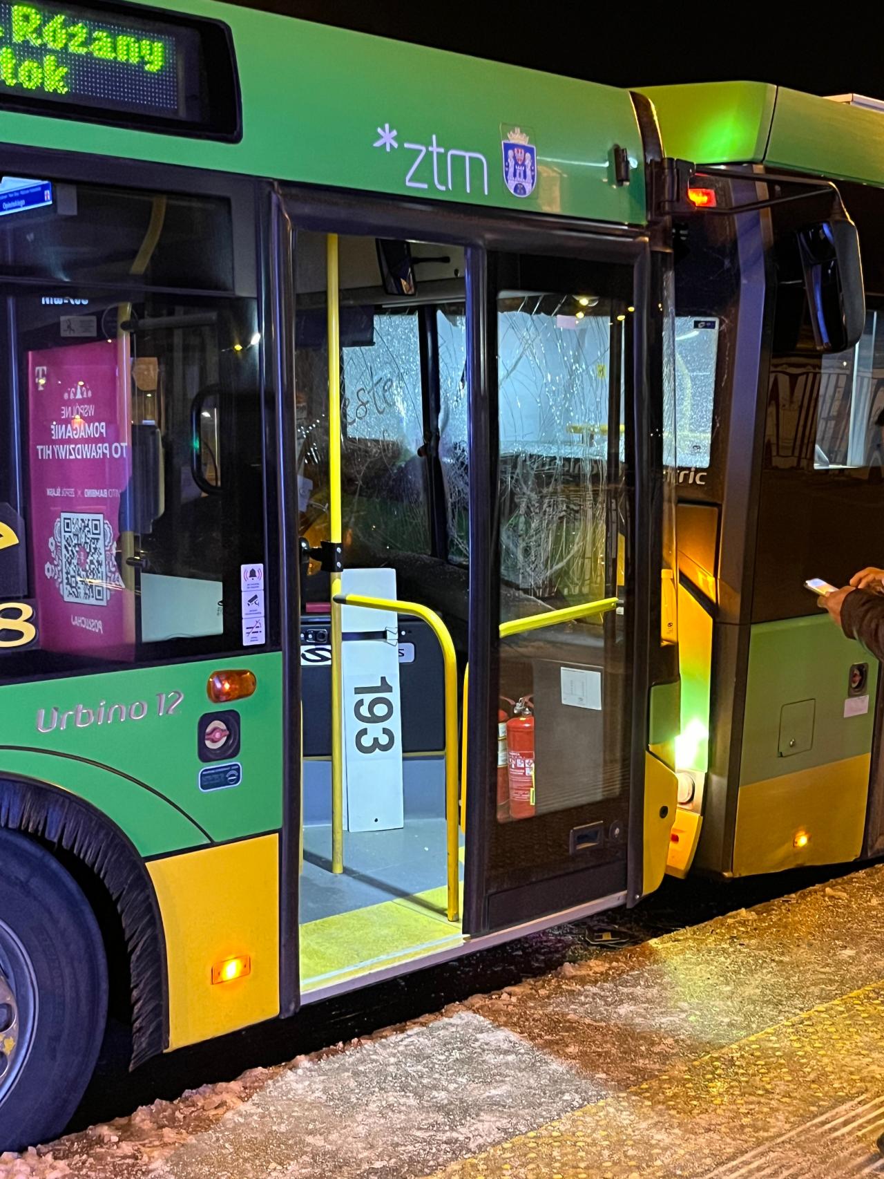 Zderzenie dwóch autobusów w Poznaniu