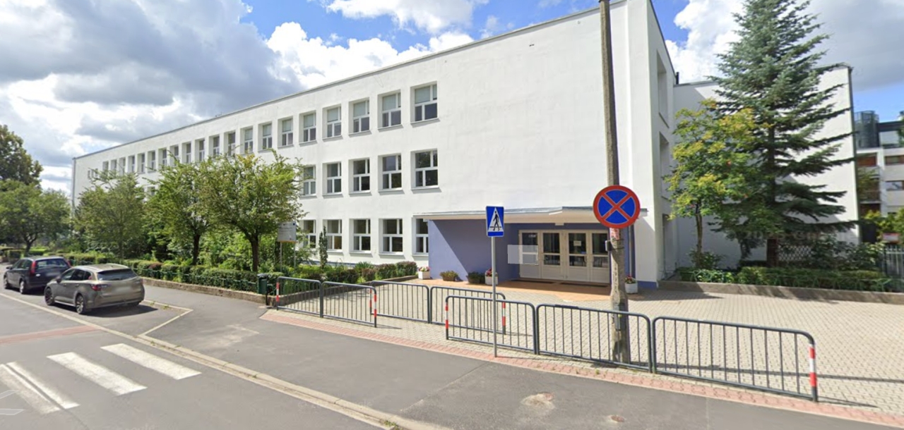 14-latek chciał urządzić strzelaninę w poznańskiej podstawówce. Interweniowało ABW