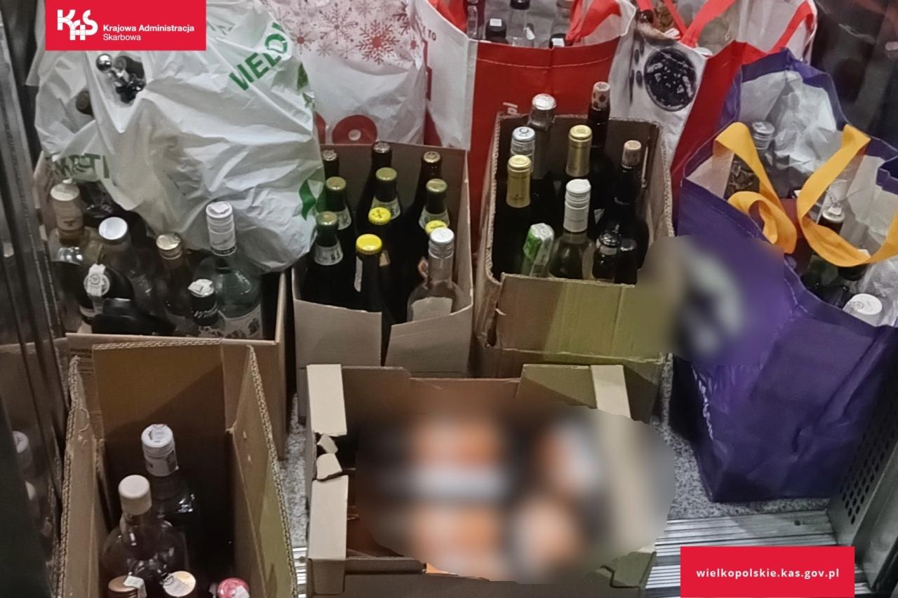 W pubie w pobliżu Starego Rynku rozlewano alkohol bez koncesji i bez akcyzy. Akcja KAS i policji